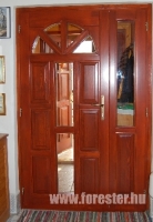 Kétszárnyú bejárati ajtó